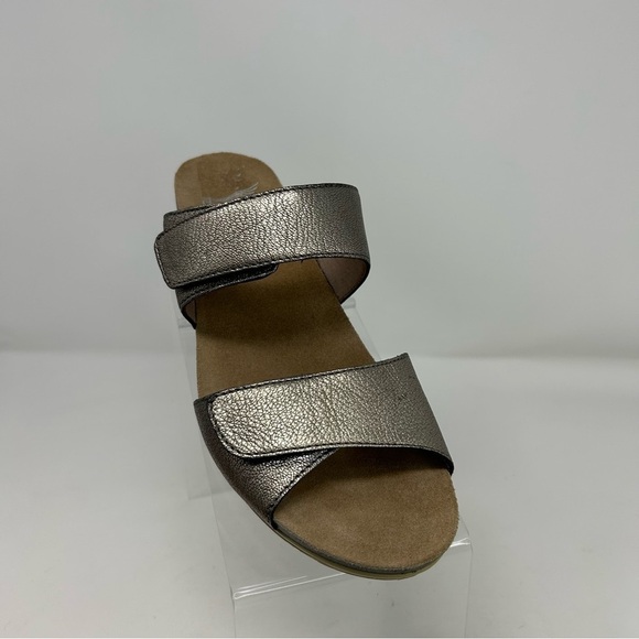 Dansko Gold and Silver Slip On Wedge Sandals Size 40 **please read** - Picture 2 of 10